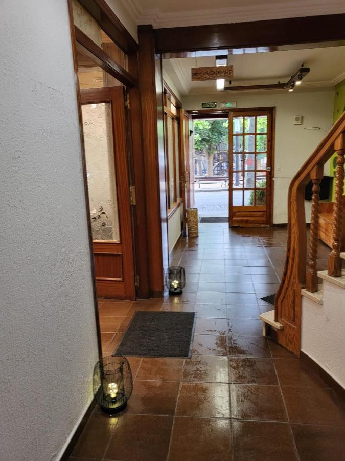 Hostal Torras Sant Hilari Sacalm Zewnętrze zdjęcie